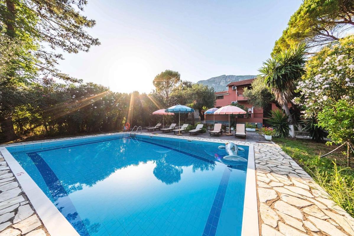Apartment Mimosa With Pool